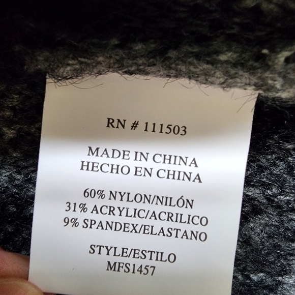 NWT Twine and String Zebra Fuzzy Mock Neck Juniors Sweater - Medium - Picture 8 of 8